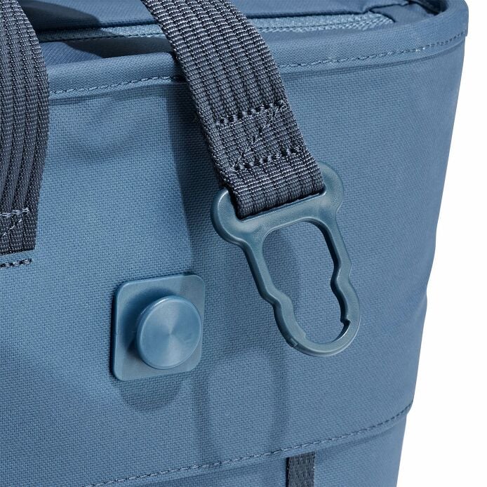 carryouttm-soft-cooler-tote-20-l-v5 250815_hydro_cooler_details_14841_2.jpg