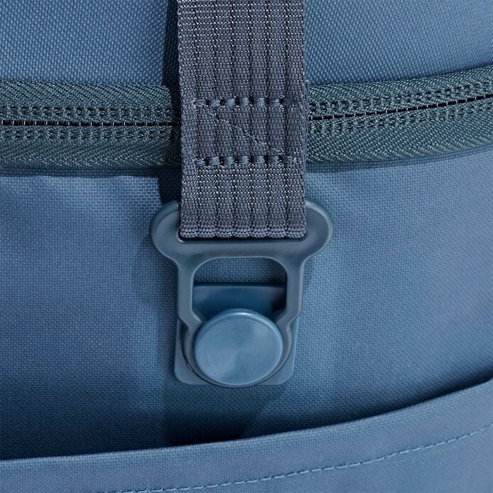 carryouttm-soft-cooler-30-l-b2 250815_hydro_cooler_details_14854_2_5.jpg