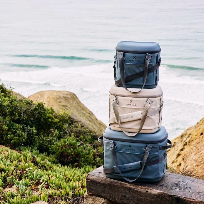 carryouttm-soft-cooler-30-l-b2 hf_carryout_bouwer_d1_l1_torrey_pines_still_life_0252_1_6.jpg