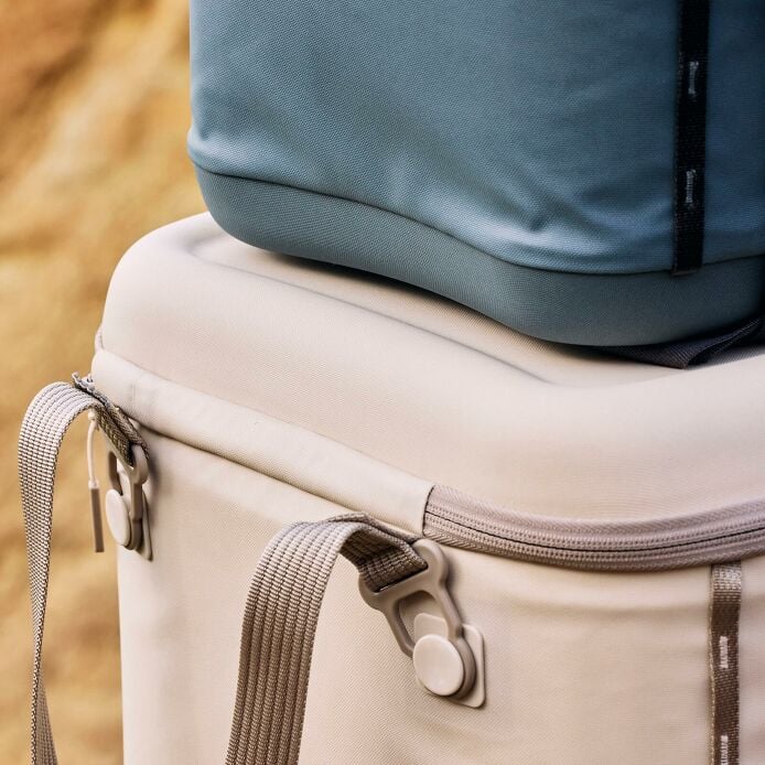 carryouttm-soft-cooler-30-l-b2 hf_carryout_bouwer_d1_l1_torrey_pines_still_life_0381_1_6.jpg