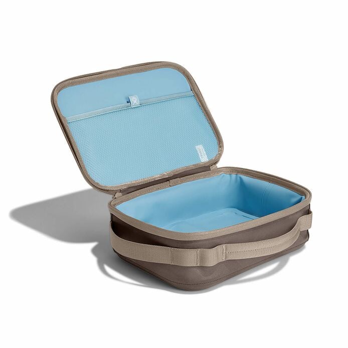 5-l-carry-outtm-lunch-box-l3 lbox217_5lcarryoutlunchbox_sandpiper_angled.jpg
