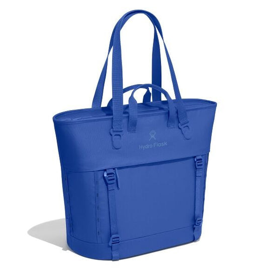 carryouttm-soft-cooler-tote-30-l-w8 maxiit382_carryout_tote_30l_capri_blue_angled_1.jpg
