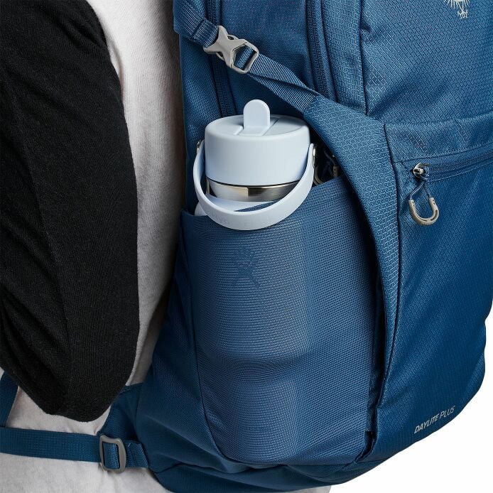 24-oz-travel-bottle-with-flex-straw-cap-o6 travelbottle-hb-backpack_1_8_1.jpg